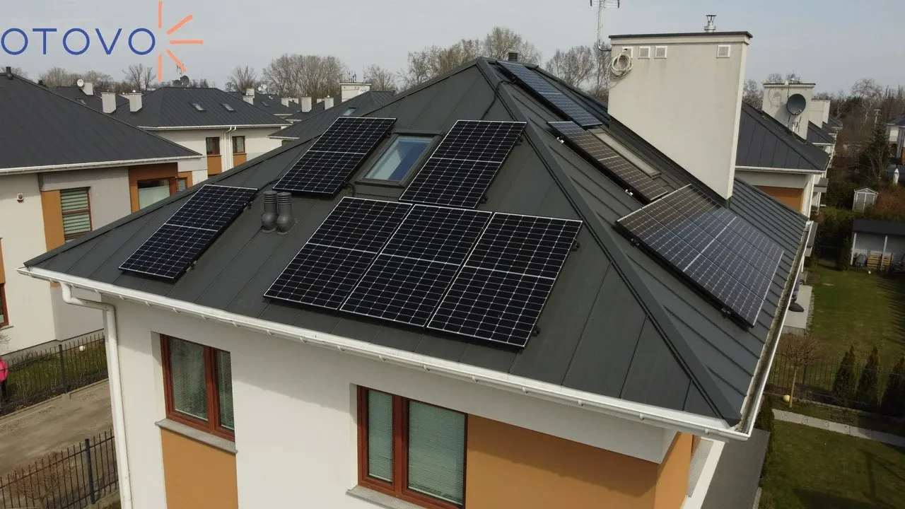 Instalacja fotowoltaiczna na dachu