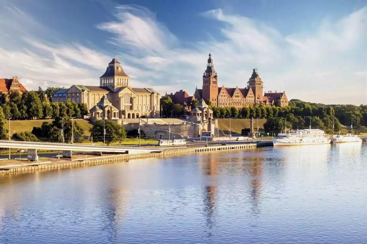 Nadmorska panorama miasta Szczecin
